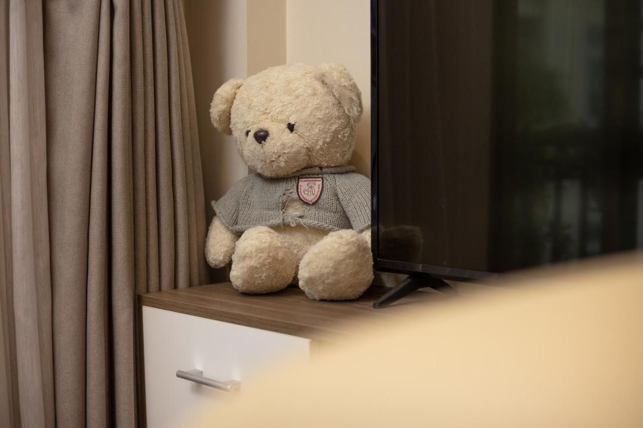 Yr Hotel & Apartments ハノイ市 エクステリア 写真